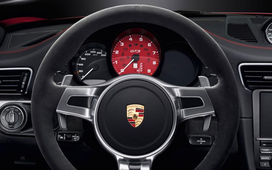  Porsche 911 Carrera 4 GTS Coupe 2014 года  (фото 11 из 21)
